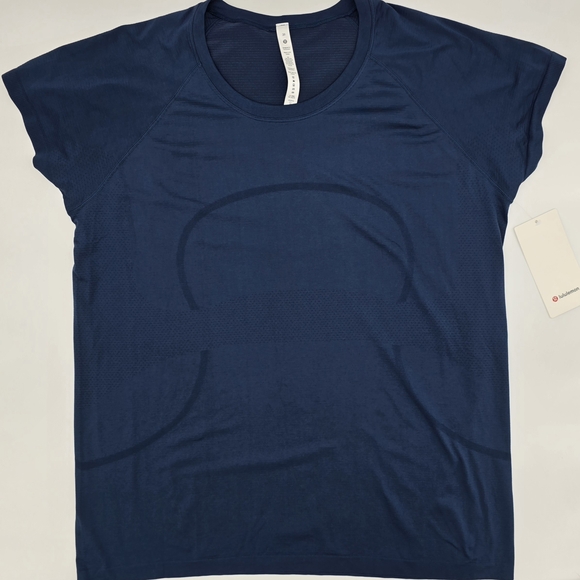 Lululemon Athletica True Blue Swifty Tech 2.0 Short Sleeve Tee Size 20 NWT - Picture 1 of 5